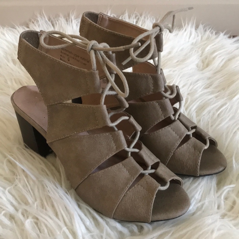 LAST CHANCE - Restricted Peep Toe Sandal